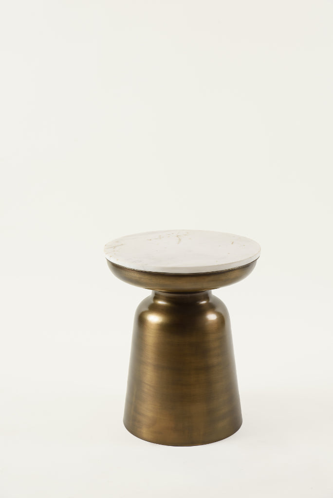 Clean background profile of Aila table emphasizing proportions and finish.